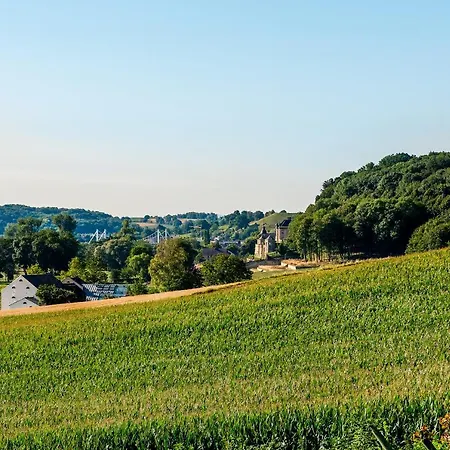 Cozy Floating Boatlodge 