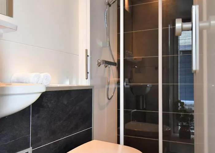 Feriehus Cozy Floating Boatlodge 