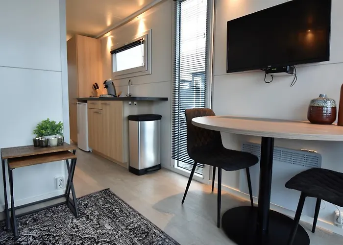 Feriehus Cozy Floating Boatlodge 