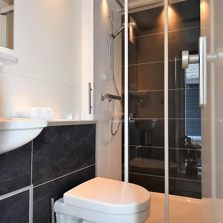 Vakantiehuis Cozy Floating Boatlodge Het Vrijthof
