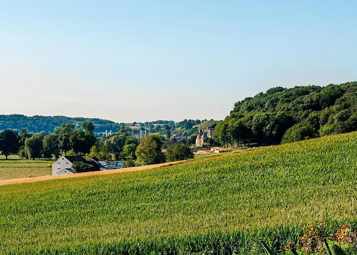 Cozy Floating Boatlodge 